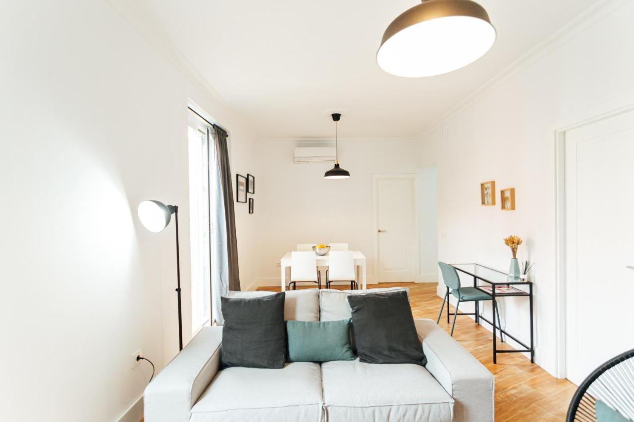 Apartament Alohamundi Peral Sewilla Zewnętrze zdjęcie