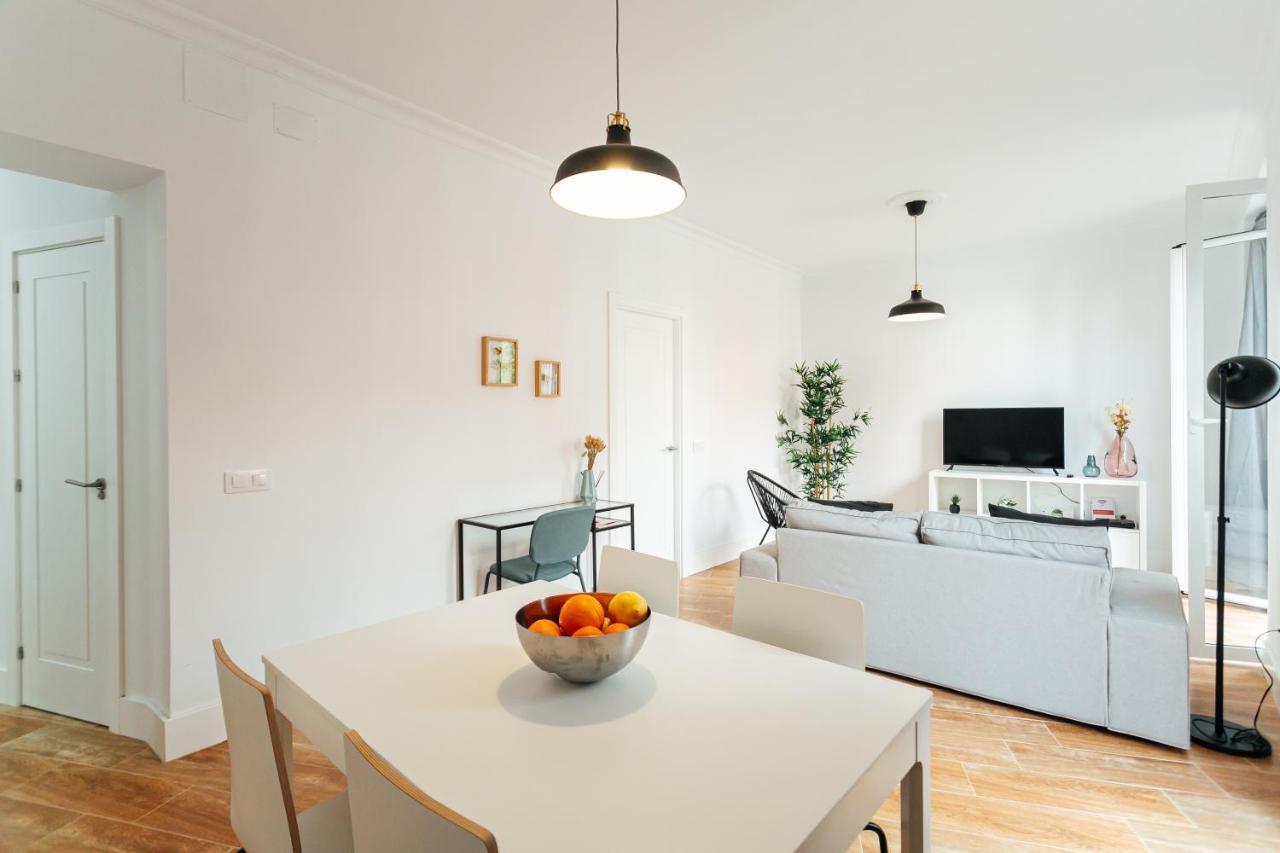 Apartament Alohamundi Peral Sewilla Zewnętrze zdjęcie